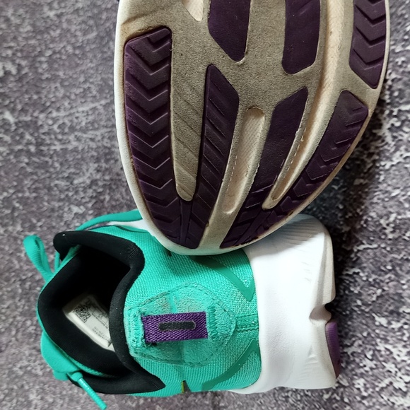 Saucony Women's Ride 15 Running Shoe - Picture 8 of 9